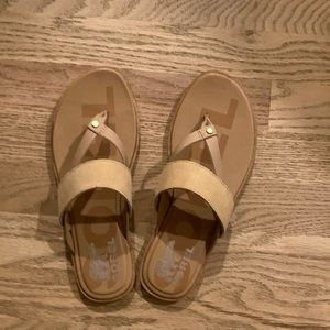 Excellent condition only worn a few times